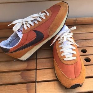 nike running shoes vintage